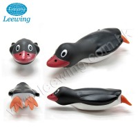 Educational Bath Toys for Kids PVC Phthalate Free Customized with Logo Vinyl Cute Squeaky Water Diving Penguin Toy